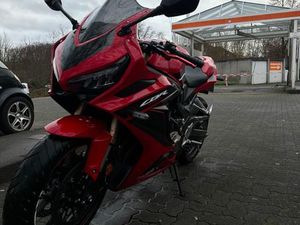 HONDA CBR 650R