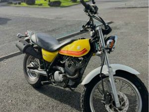 MOTO SUZUKI VAN VAN 125