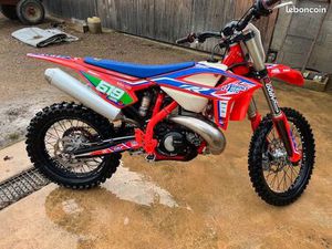 MOTO ENDURO BETA 300 RR
