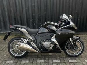 HONDA VFR 1200 F DCT ABS — MOTOREN | HONDA — MARKTPLAATS