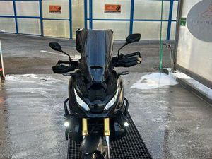 XADV FULL BLACK