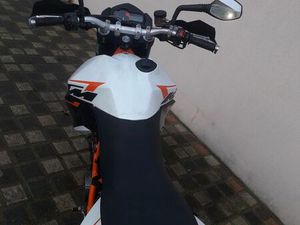 KTM 990 SMR (ÉCHANGE POSSIBLE CONTRE VAN)