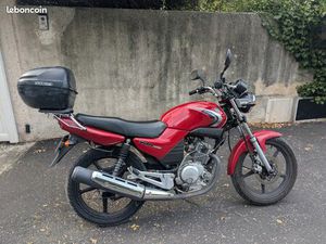 YAMAHA YBR 125