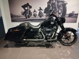 HARLEY DAVIDSON - ROAD KING