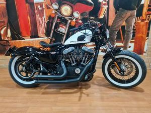 HARLEY DAVIDSON - SPORTSTER FORTY-EIGHT