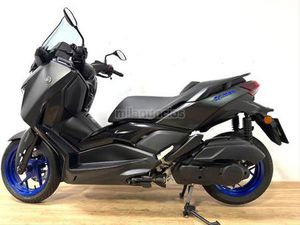 YAMAHA - XMAX 125