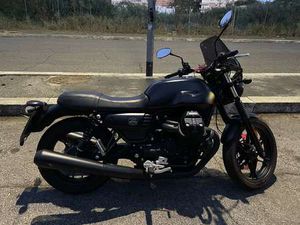 MOTO GUZZI V 7 III STONE