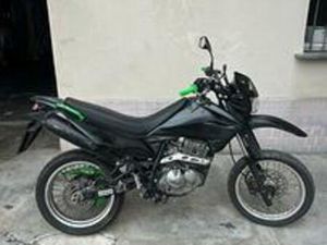 SUZUKI DR 125 SM