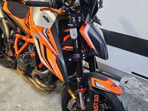 SUPERDUKE R 3.0