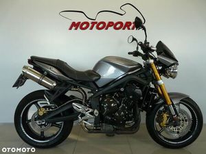 TRIUMPH STREET TRIPLE