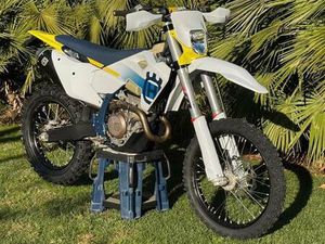 HUSQVARNA - FE250