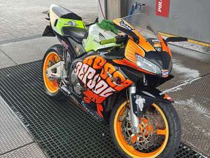 HONDA CBR 600 RR