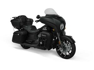 2021 INDIAN MOTORCYCLE® ROADMASTER® DARK HORSE® THUNDER BLACK SMOKE