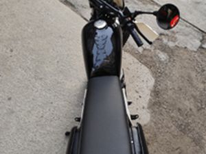 HONDA DOMINATOR MODIFICA SCRAMBLER