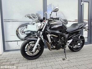 YAMAHA FZ6
