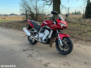 YAMAHA FZS