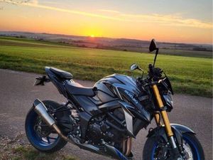 GSXS 750