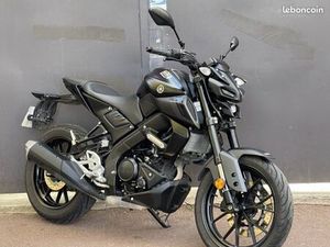 YAMAHA MT-125