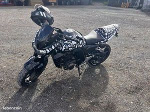 KAWASAKI Z750 – 2005 – 45 650 KM – NOIR