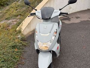 SCOOTER PEUGEOT KISBEE
