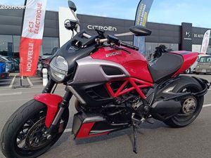 DUCATI DIAVEL RED CARBON ABS 162CV