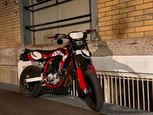 HUSQVARNA SWM SM 125R