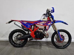 2024 BETA 300RR, 614 MILES, 37 HOURS, NEW S3 PIPE, MOUSSES & BIG TANK