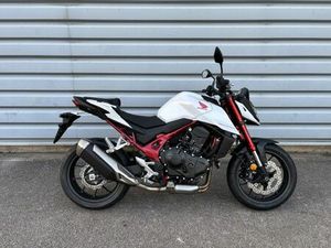 HONDA CB 750 HORNET 2024 750 CM3 | MOTO ROADSTER | 200 KM | BLANC | 71100 CHALON SUR SAONE