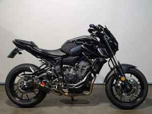 YAMAHA MT-07 PURE 35 KW ZWART