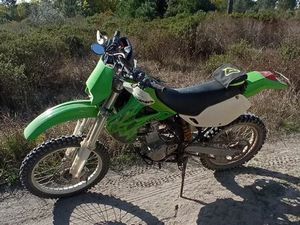 KAWASAKI KLX 300 4T ENDURO, MATRICULADA PARQUE DAS NAÇÕES
