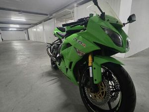 KAWAZAKI ZX6R ANO 2014 NAZARÉ