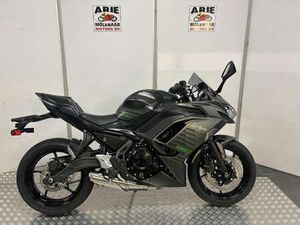 KAWASAKI NINJA 650 ZWART