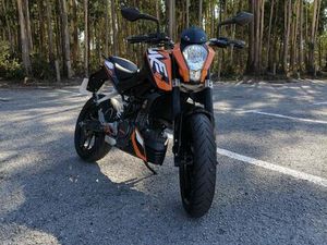 KTM DUKE 125 ABS 11KW 2013, 2MIL EUROS FIXOS ATE AO FINAL DO ANO. MARINHA GRANDE