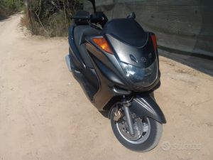 MAJESTY 250 IMPECCABILE