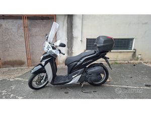 YAMAHA XENTER 125