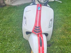 VESPA GTS 125 MD3A/2/0 INKL. 2X STURZHELM