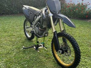 -Z 250