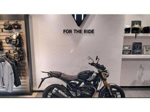 VENDO TRIUMPH SCRAMBLER 400 X (2024 - 25) USATA A ROMA (CODICE 9902567) - MOTO.IT