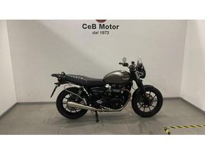 VENDO TRIUMPH STREET TWIN 900 (2021 - 22) USATA A FIRENZE (CODICE 9902711) - MOTO.IT