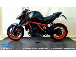 VENDO KTM 1290 SUPER DUKE R (2022 - 23) USATA A SALERNO (CODICE 9903107) - MOTO.IT