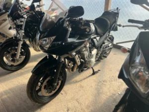 SUZUKI BANDIT LIZING