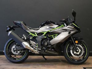 KAWASAKI NINJA 125 125 CC