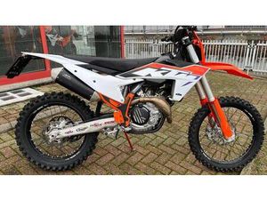 VENDO KTM 450 SX-F (2023) USATA A TORTONA (CODICE 9902845) - MOTO.IT