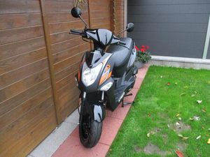 KYMCO AGILITY 50 IST AUF 25 GEDROSSELT