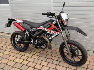 RIEJU MRT 50 SUPERMOTO 2022R SERYJNE RIEJU 50 MRT CROSS TRANSPORT BENICE