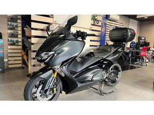 VENDO YAMAHA T-MAX 530 DX (2017 - 19) USATA A ROMA (CODICE 9903092) - MOTO.IT