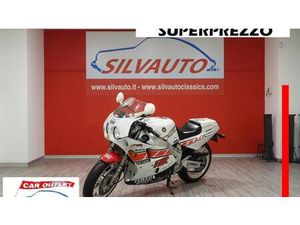 VENDO YAMAHA FZR 1000 EXUP (1989 - 90) USATA A GRUMELLO DEL MONTE (CODICE 9902597) - MOTO.IT