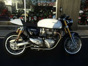2019 TRIUMPH THRUXTON 1200 R CRYSTAL WHITE
