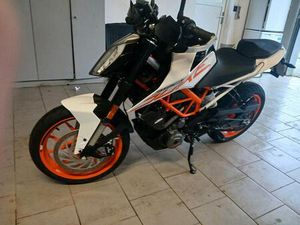 KTM DUKE 390