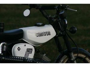 S51 SIMSON MOPED – NEUAUFBAU